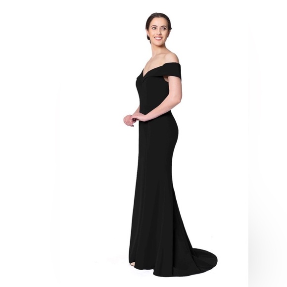 Azazie Alice Black Off-Shoulder Mermaid Gown Sweep Train Size 4 NWT - Picture 3 of 7